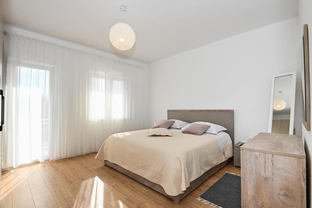 Apartment Irena โพเซดารเย ภายนอก รูปภาพ