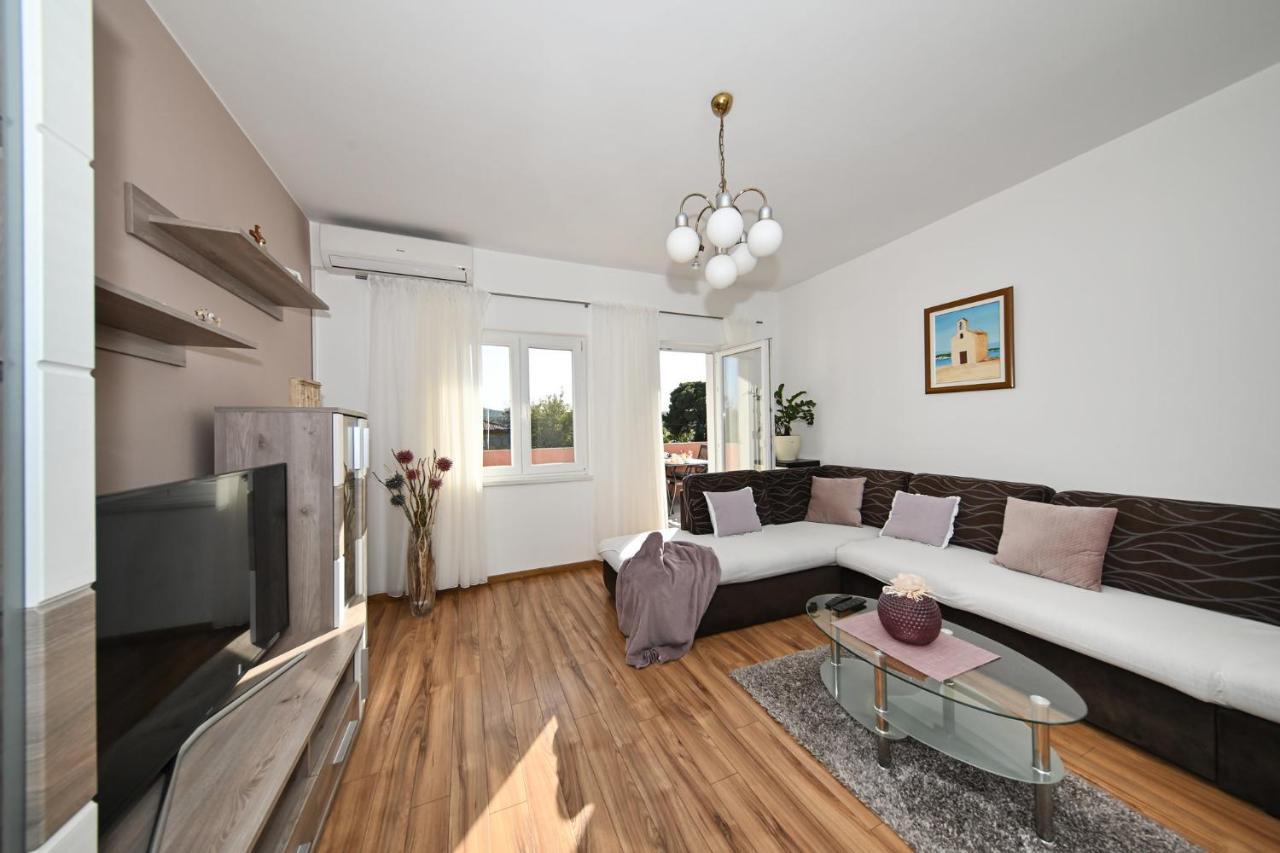 Apartment Irena โพเซดารเย ภายนอก รูปภาพ